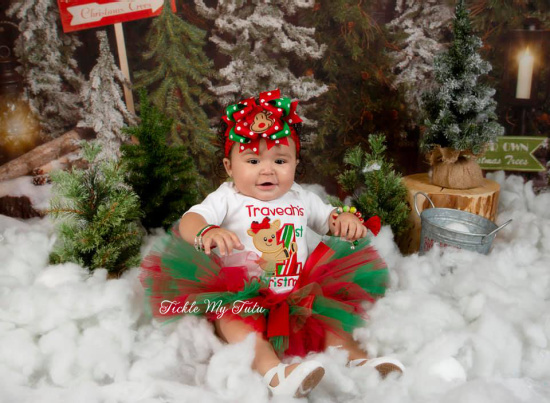My First Christmas Tutu Outfit (Traveah)